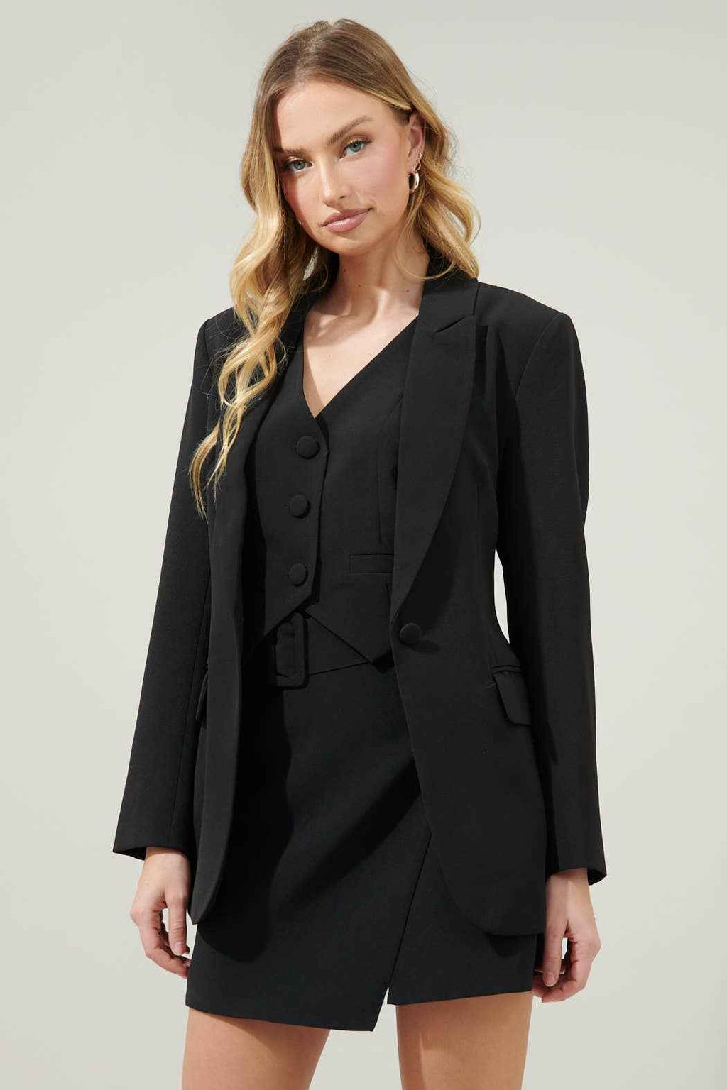 Chelsea Fitted Notch Lapel Blazer